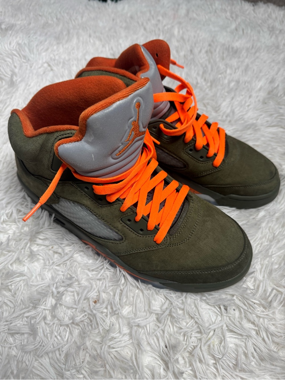 Air Jordan 5 Retro 'Olive - Picture 9 of 10